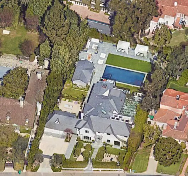 An aerial view of Howie's new house located on Beverly Hills.