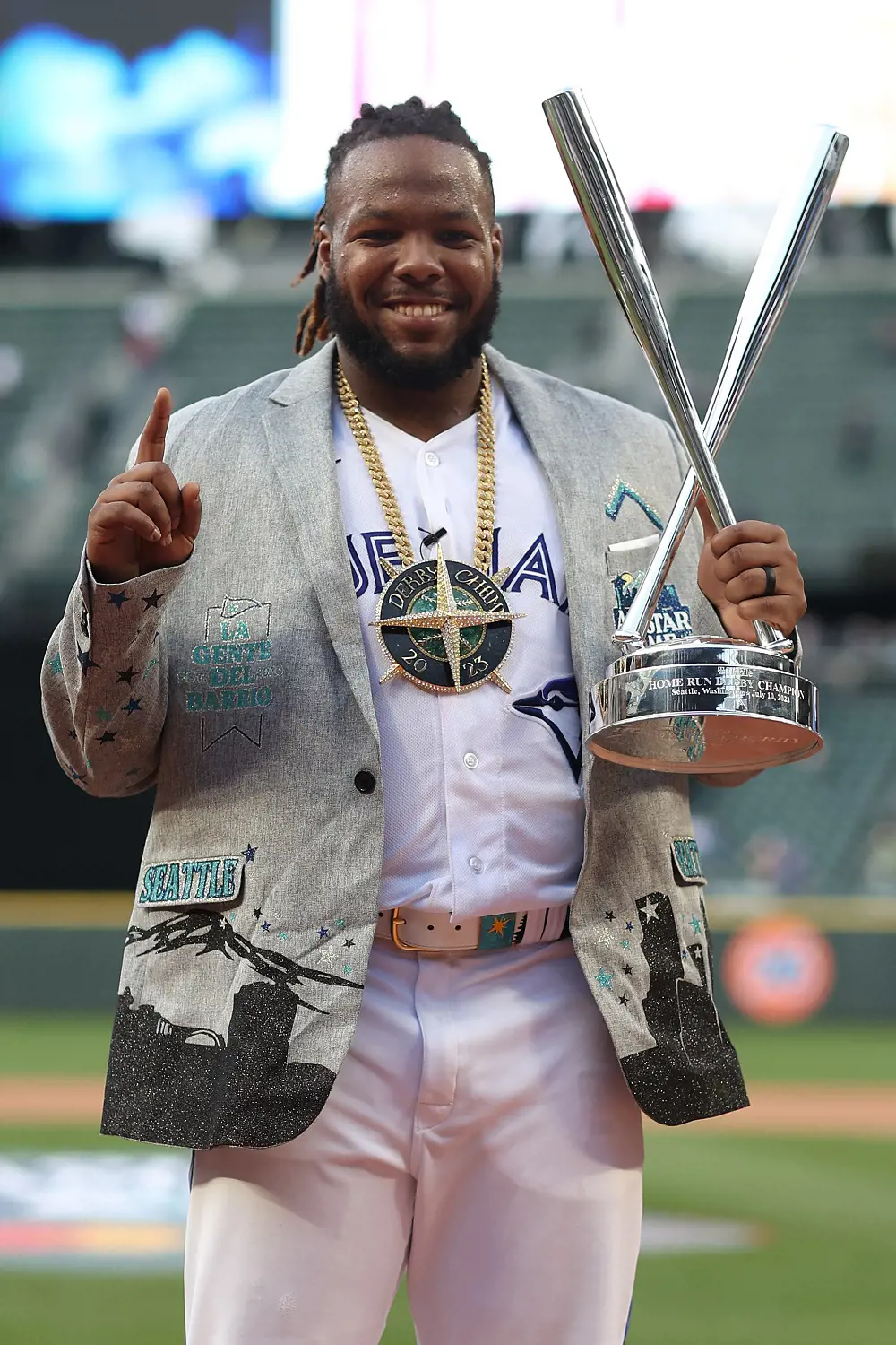 Guerrero Jr. celebrates after winning the 2023 MLB Home Run Derby.