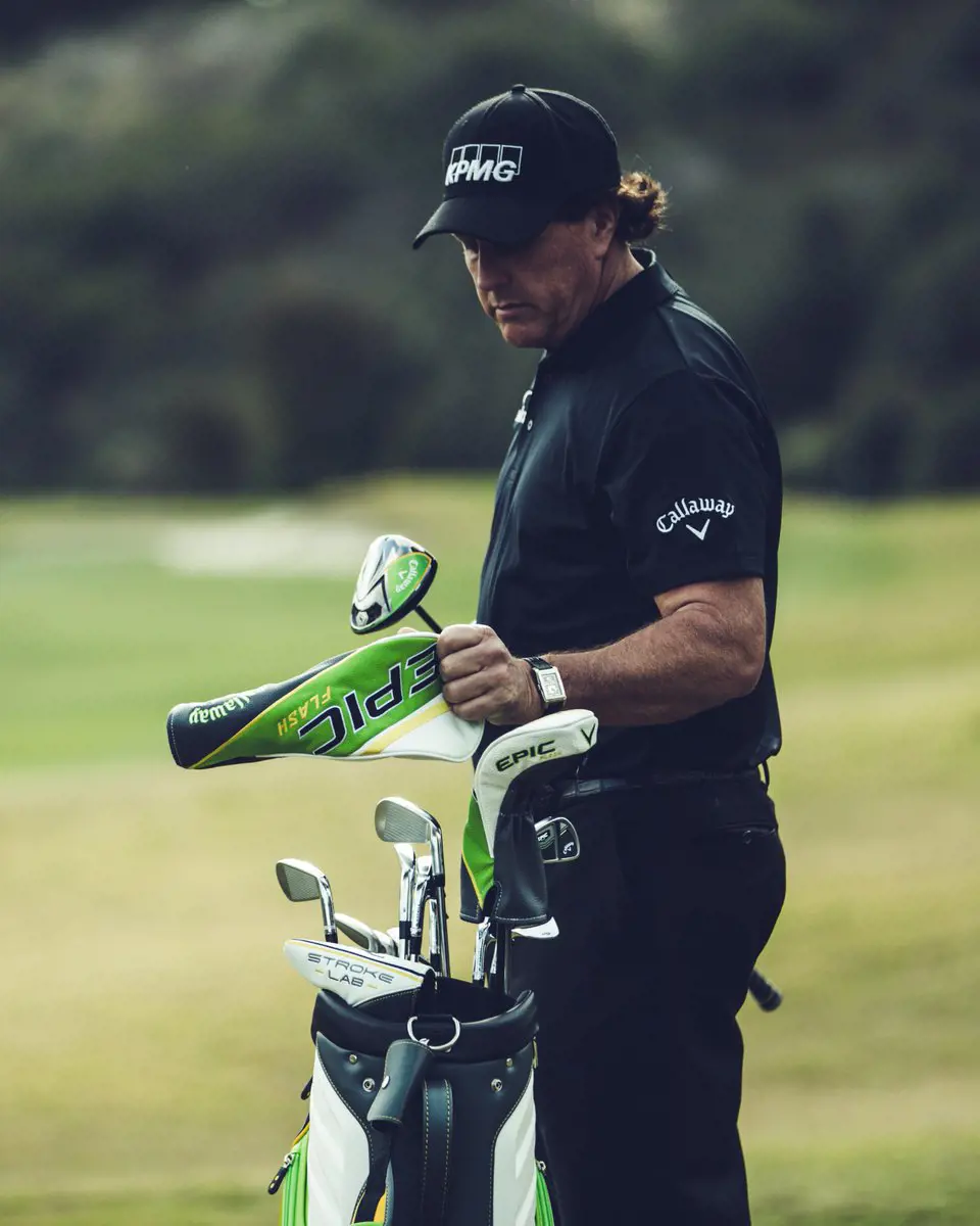 Mickelson showcasing his Callaway golf equipments in January 2019