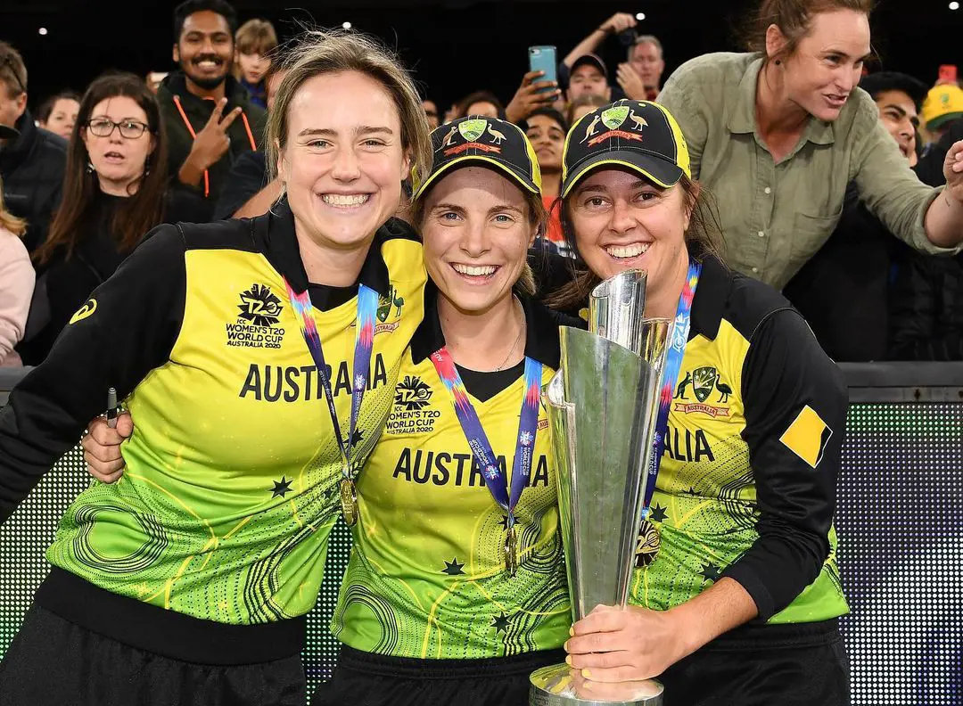 ellyse perry sophie molineux friendship