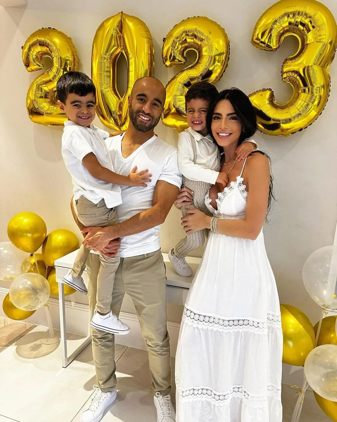 lucas moura wife larissa saad